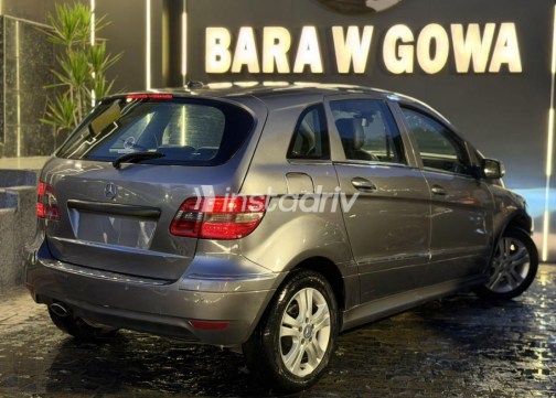 مرسيدس B 160 2010 ذهبي أوتوماتيك مستعملة للبيع في مدينة الشيخ زايد - 5