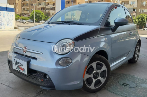 فيات 500 2015 أزرق غامق أوتوماتيك مستعملة للبيع في مدينة نصر - 3