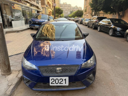 سيات ابيزا 2021 أزرق غامق أوتوماتيك مستعملة للبيع في مصر الجديدة - 9