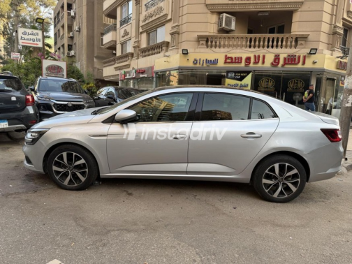 رينو ميجان 2020 فضي أوتوماتيك مستعملة للبيع في مصر الجديدة - 5