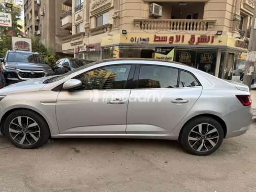 رينو ميجان 2020 فضي أوتوماتيك مستعملة للبيع في مصر الجديدة - 6
