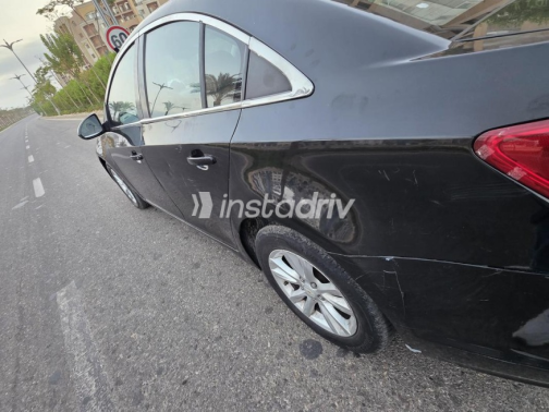 Chevrolet Cruze 2014 Black Automatic Used for Sale in Greater Cairo ( Cairo + Giza) - 5