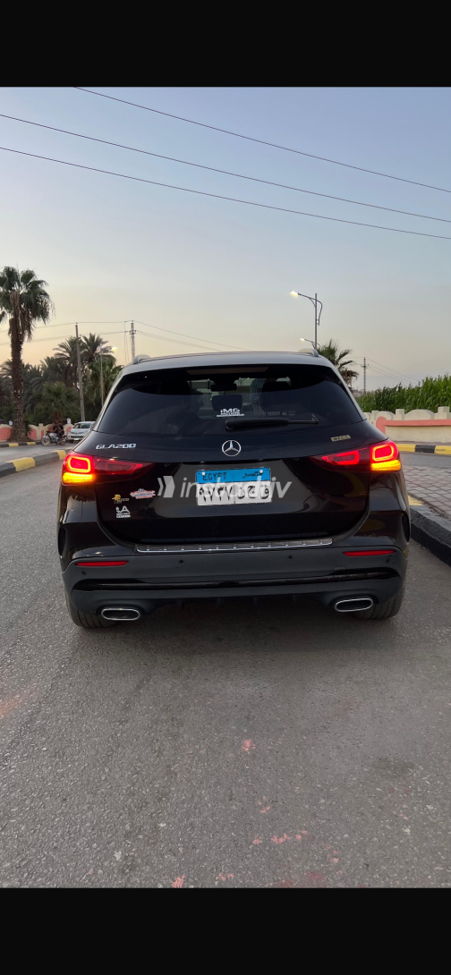 مرسيدس GLC 200 2022 أسود أوتوماتيك مستعملة للبيع في القاهرة الكبرى ( القاهرة - الجيزة) - 5