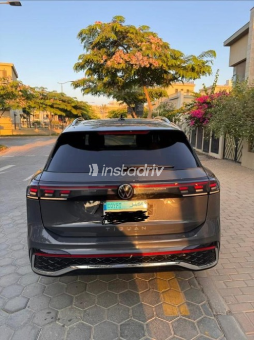 Volkswagen Tiguan 2025 Dark Gray Automatic Used for Sale in Cairo - 3