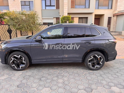 Volkswagen Tiguan 2025 Dark Gray Automatic Used for Sale in Cairo - 4