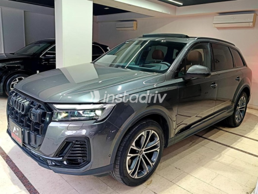 Audi Q7 2024 Gray Automatic Used for Sale in Heliopolis - 4