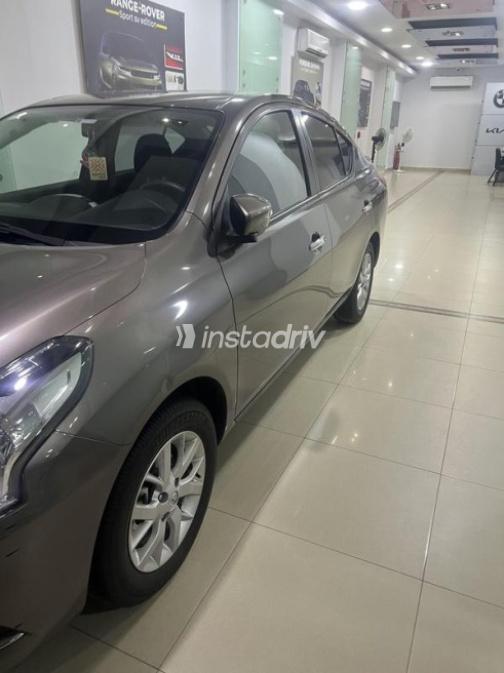 Nissan Sunny 2026 Gold Automatic Used for Sale in Dokki - 3