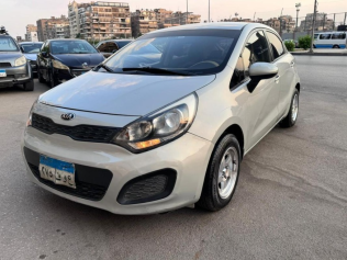 Kia Rio 2014 Silver Automatic Used for Sale in Cairo
