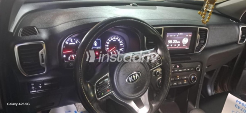 Kia Sportage 2019 Bronze Automatic Used for Sale in Cairo - 8