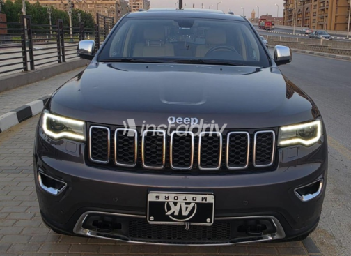 Jeep Grand Cherokee 2022 Gray Automatic Used for Sale in Cairo - 1