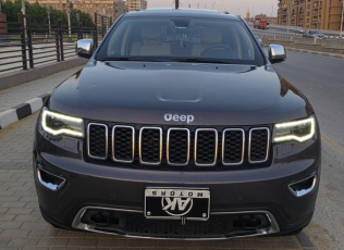 Jeep Grand Cherokee 2022 Gray Automatic Used for Sale in Cairo