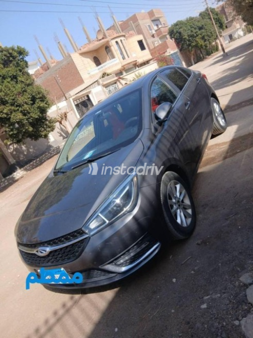 شيرى اريزو 5 2022 بترولي يدوي مستعملة للبيع في قنا - 2
