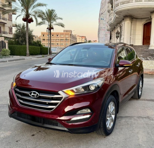 Hyundai Tucson GDI 2017 Dark Red Automatic Used for Sale in Damietta - 3