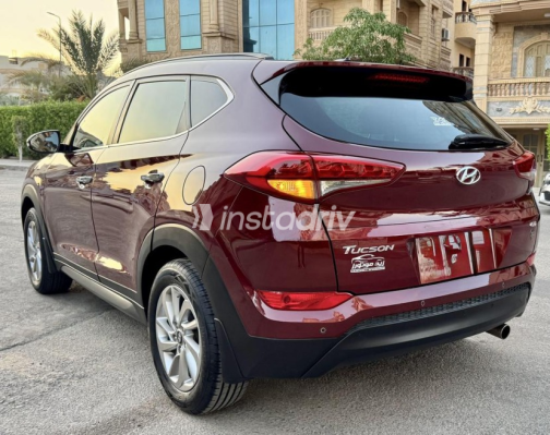 Hyundai Tucson GDI 2017 Dark Red Automatic Used for Sale in Damietta - 6