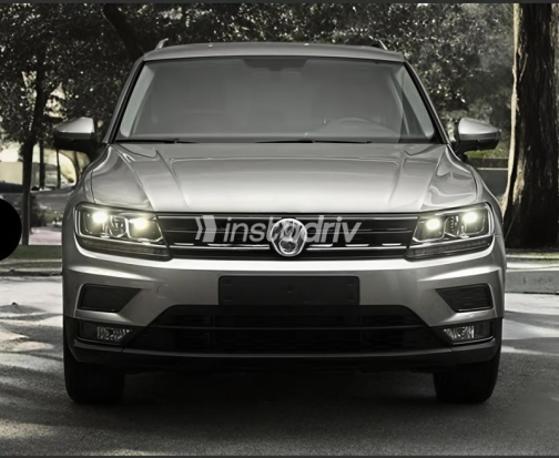 Volkswagen Tiguan 2020 Silver Automatic Used for Sale in El Haram - 1