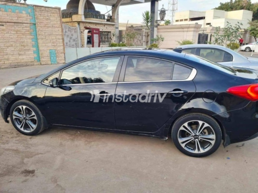Kia Cerato 2015 Black Automatic Used for Sale in Nasr city - 3