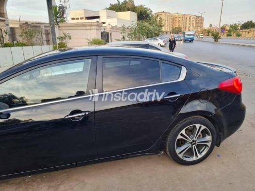 Kia Cerato 2015 Black Automatic Used for Sale in Nasr city - 6