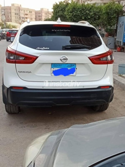 Nissan Qashqai 2019 White Automatic Used for Sale in Nasr city - 3