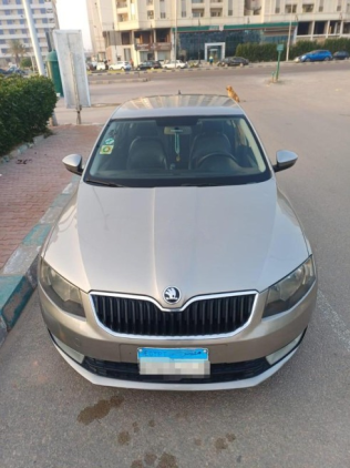 سكودا اوكتافيا A7 2016 برونزي أوتوماتيك مستعملة للبيع في القاهرة الكبرى ( القاهرة - الجيزة)