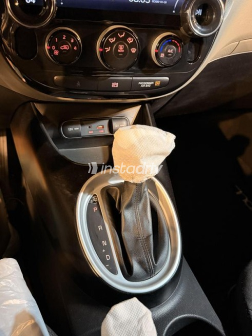 Kia Soul 2016 Silver Automatic Used for Sale in Damietta - 9
