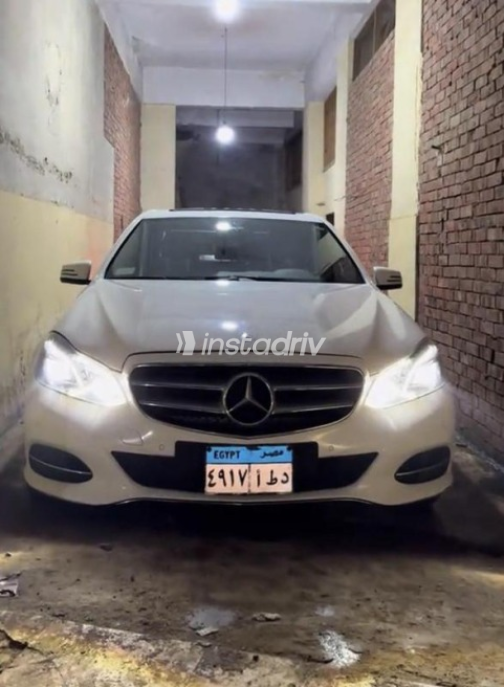 Mercedes E 200 2015 White Automatic Used for Sale in Gharbia - 3