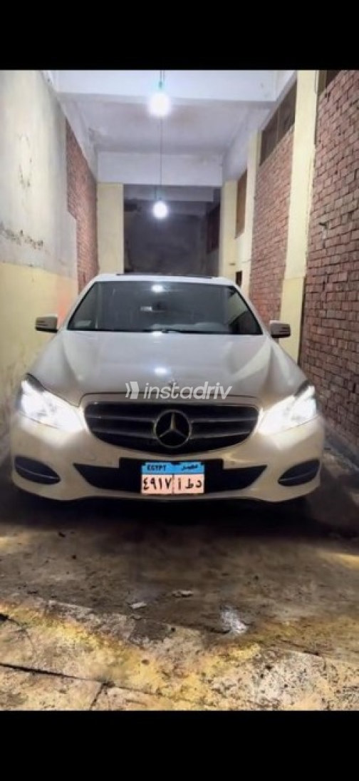 Mercedes E 200 2015 White Automatic Used for Sale in Gharbia - 4