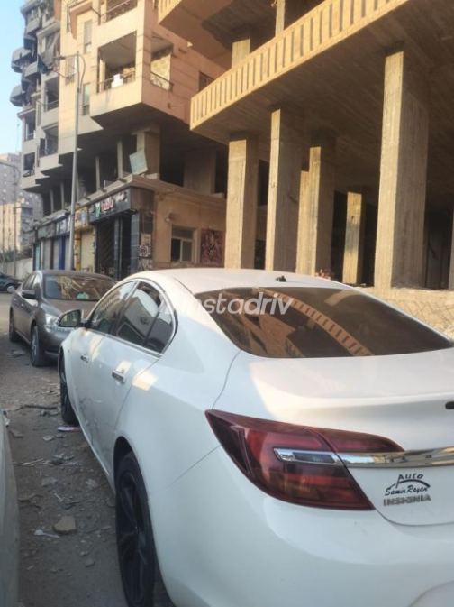 Opel Insignia 2015 White Automatic Used for Sale in Giza - 4