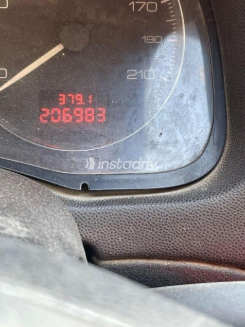 Peugeot 207 SW 2007 Eggplant Automatic Used for Sale in Al Shorouk - 7