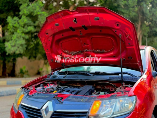 Renault Logan 2015 Red Automatic Used for Sale in Mohandessin - 7