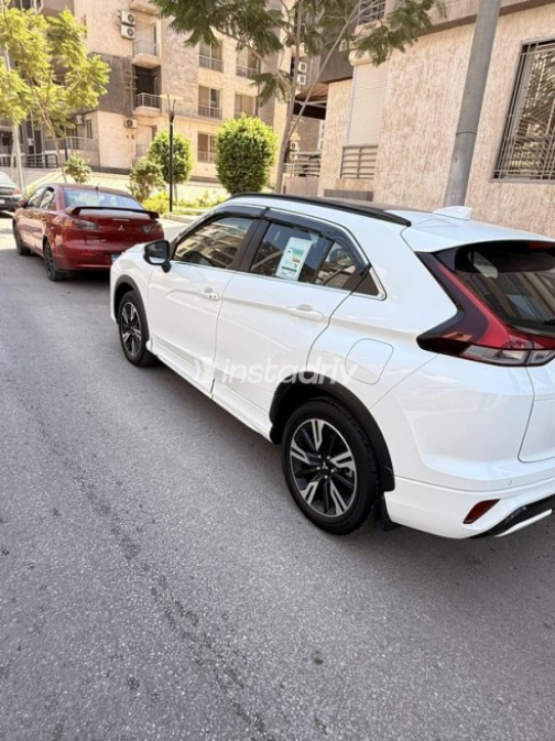 Mitsubishi Eclipse Cross 2024 White Automatic Used for Sale in 6 October - 9