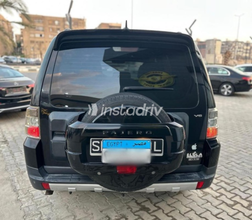Mitsubishi Pajero 2009 Black Automatic Used for Sale in Sheraton - 5