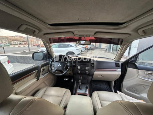 Mitsubishi Pajero 2009 Black Automatic Used for Sale in Sheraton - 8