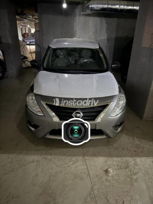 Nissan Sunny 2027 Silver Automatic Used for Sale in Giza - 2