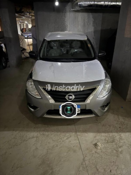 Nissan Sunny 2027 Silver Automatic Used for Sale in Giza - 3