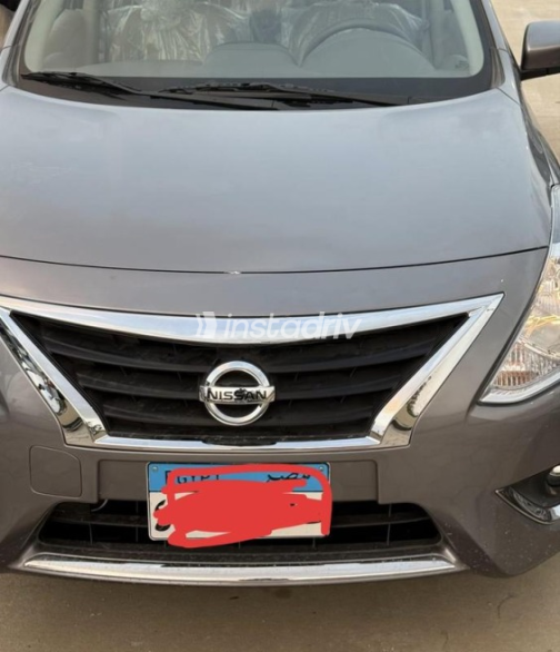 Nissan Sunny 2027 Silver Automatic Used for Sale in Giza - 4