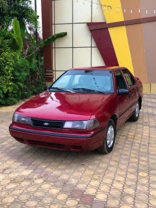 Hyundai Excel 1998 Burgundy Automatic Used for Sale in Greater Cairo ( Cairo + Giza)