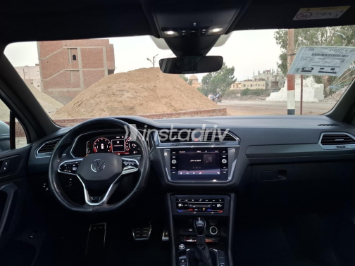 Volkswagen Tiguan 2024 Silver Automatic Used for Sale in Greater Cairo ( Cairo + Giza) - 2