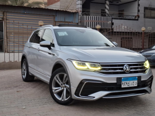 Volkswagen Tiguan 2024 Silver Automatic Used for Sale in Greater Cairo ( Cairo + Giza)