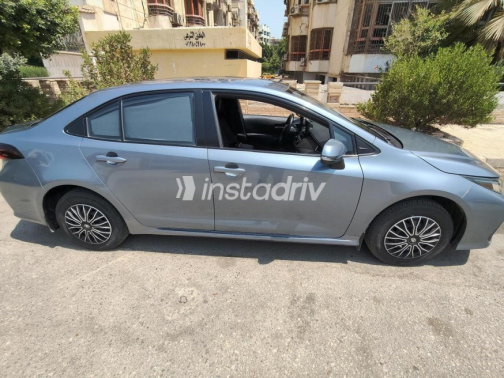 Toyota Corolla 2019 Blue Automatic Used for Sale in Sheraton - 10