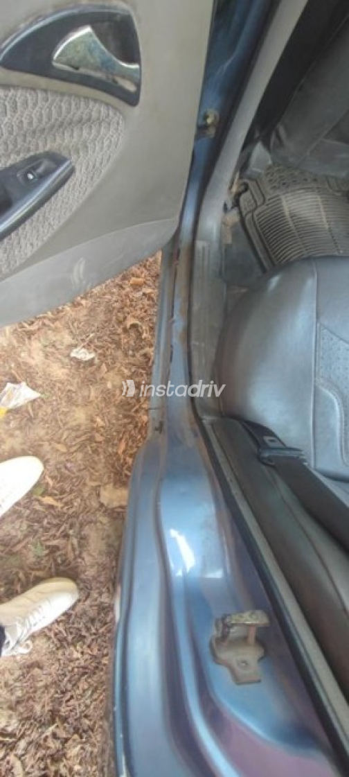 Daewoo Nubira 2 2006 Cyan Manual Used for Sale in Greater Cairo ( Cairo + Giza) - 9