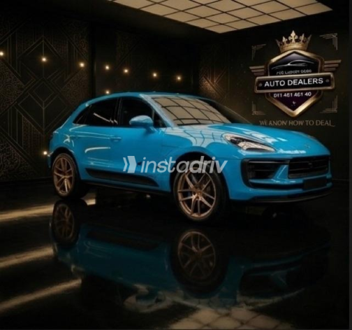 بورش ماكان 2023 أزرق غامق أوتوماتيك مستعملة للبيع في القاهرة - 4
