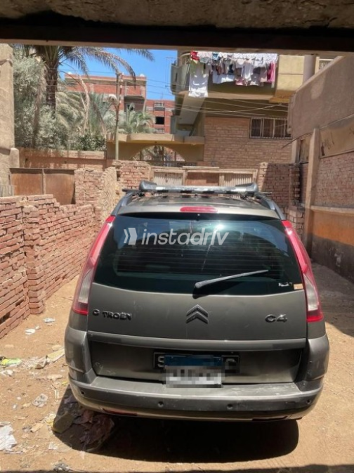 Citroën C4 Grand Picasso 2014 Bronze Automatic Used for Sale in Tanta - 6