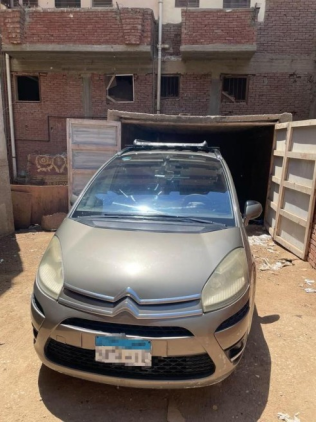 Citroën C4 Grand Picasso 2014 Bronze Automatic Used for Sale in Tanta
