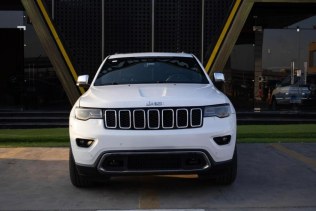 Jeep Grand Cherokee 2019 White Automatic Used for Sale in Nasr city