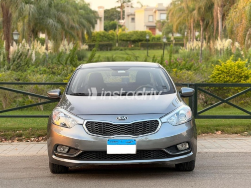 Kia Cerato 2015 Gray Automatic Used for Sale in Maadi - 2