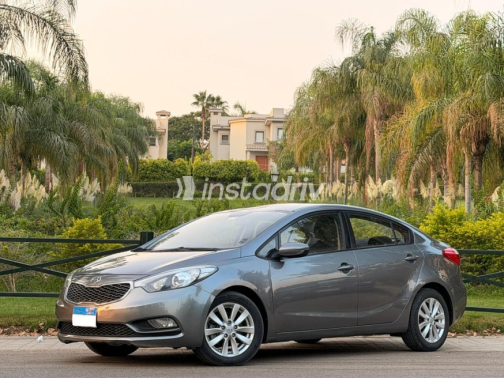 Kia Cerato 2015 Gray Automatic Used for Sale in Maadi - 3