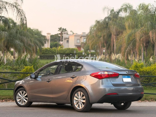 Kia Cerato 2015 Gray Automatic Used for Sale in Maadi - 4