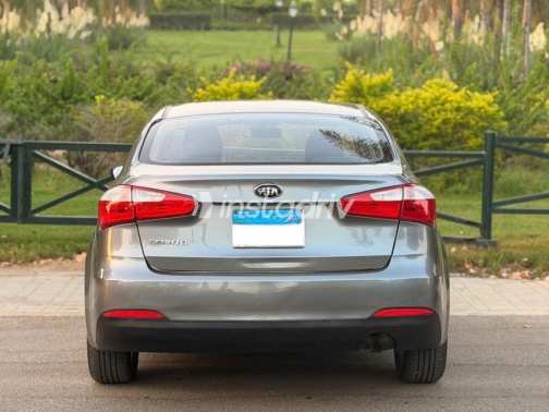 Kia Cerato 2015 Gray Automatic Used for Sale in Maadi - 6