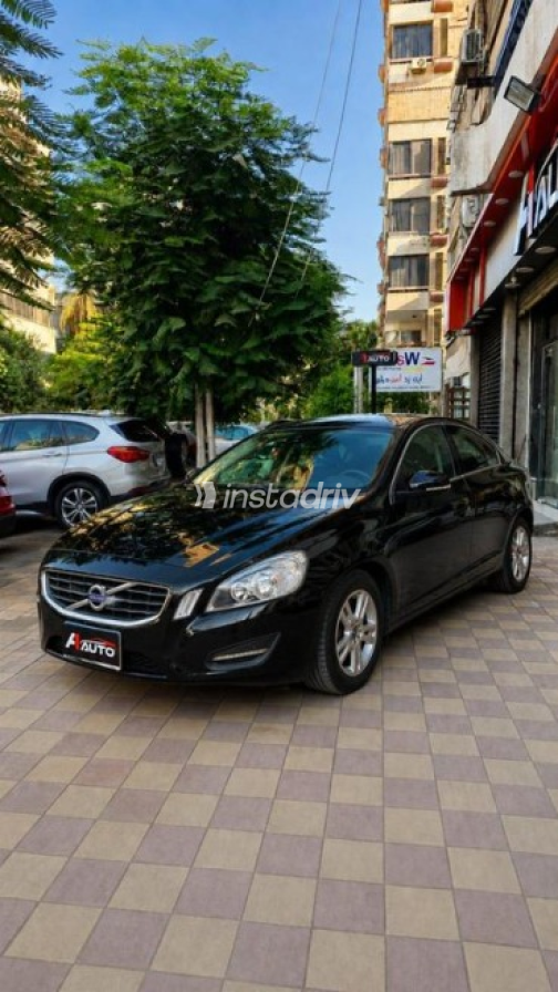 Volvo S60 2013 Black Automatic Used for Sale in Cairo - 3