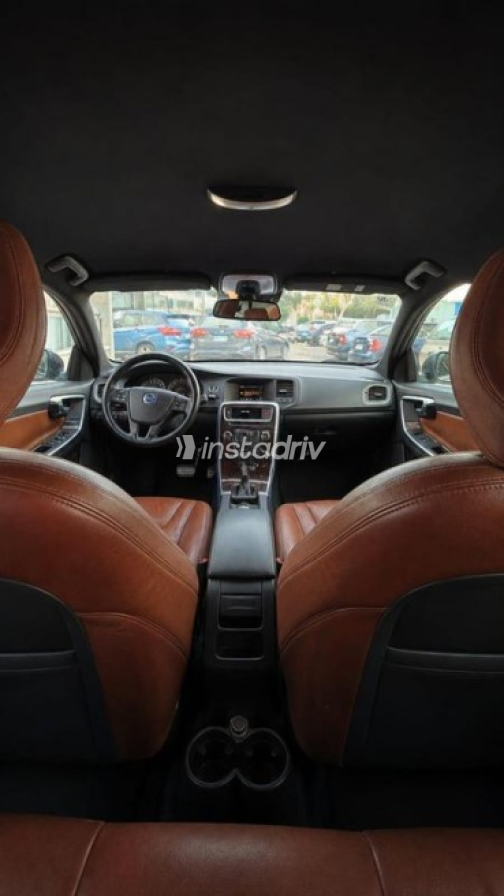 Volvo S60 2013 Black Automatic Used for Sale in Cairo - 4
